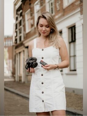 NWT Size 10P White Sharagano New York, Cotton Denim Mini Button-Front Sundress
